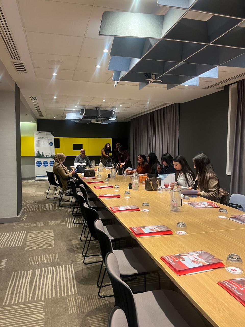 Session de travail à l'Ibis Sfax